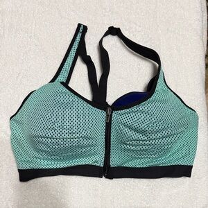 VSX Mesh Sports Bra - Mint and Black